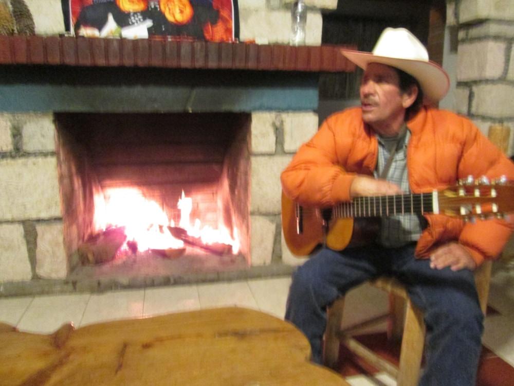 Hotel Posada Del Cobre Creel Kültér fotó